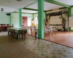 Khách sạn Reddoorz @ Star Jewel Lodge Apayao (Aparri, Philippines)