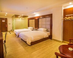 Hotel Maoming Dibai Eight Star (Maoming, China)