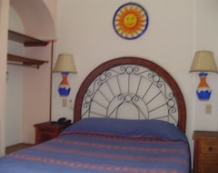 Hotelli Hotel & Suites Coral (Puerto Vallarta, Meksiko)