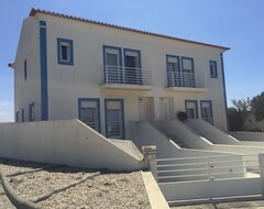 Toàn bộ căn nhà/căn hộ Holiday House Near Beach (Atouguia de Baleia, Bồ Đào Nha)