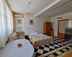 Hotel Guest House Liliya (Sozopol, Bulgaria)