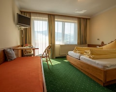 Hotel Doppelzimmer Mit Dusche, Wc - Swirtshaus Gröbming (Gröbming, Austria)
