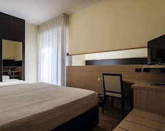 Khách sạn Hotel Augustus- Davanti A Noi C'E Solo Il Mare (Misano Adriatico, Ý)