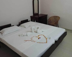Hotel Dreams Beach Resort (Varkala, India)