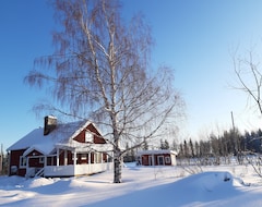 Hele huset/lejligheden Holiday House In Beautiful Nature For Up To 7 People (Pajala, Sverige)