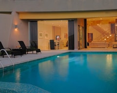 Hotel The Dragon Resort (Manama, Bahrain)