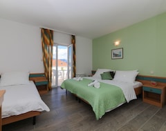 Hotelli Downtown Private Rooms Mandic (Supetar, Kroatia)