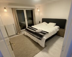 Toàn bộ căn nhà/căn hộ Cozy 2-bedroom Apartment In Brilliant Lier With Wifi, Ac (Lier, Bỉ)