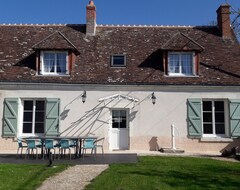 Cijela kuća/apartman Cottage Near The Châteaux De La Loire, Detached House, 10 People, Enclosed Garden. (Dierre, Francuska)