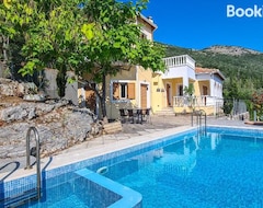 Toàn bộ căn nhà/căn hộ Villa Victoria - 3 Bedroom Villa With A Private Pool (Nidri, Hy Lạp)
