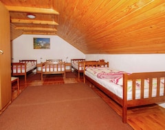 Toàn bộ căn nhà/căn hộ Comfortable Cottage Near Lake In Lovinac (Lovinac, Croatia)