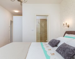 Casa/apartamento entero 3 Bedroom Accommodation In Unesic (Unešić, Croacia)