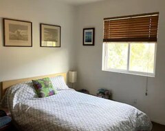 Cijela kuća/apartman Spacious 3 Bedroom Quiet Mountain House Near Studios Available For 30 Day (Sylmar, Sjedinjene Američke Države)