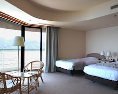Aki Grand Hotel & Spa (Hatsukaichi, Japón)