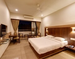 Khách sạn Classic Mid Town (Kolhapur, Ấn Độ)