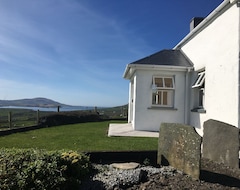 Cijela kuća/apartman Family & Pet Friendly House Situated On A Working Hillside Sheep Farm (Cahersiveen, Irska)