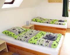 Cijela kuća/apartman Vacation Home Green Valley In StÁrkov - 6 Persons, 3 Bedrooms (Staré Buky, Češka Republika)