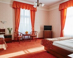 Khách sạn Hotel Astoria (Balatonfüred, Hungary)
