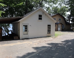 Casa/apartamento entero Spacious Waterfront 4 Season Home On Beautiful Lake Winnisquam (Sanbornton, EE. UU.)