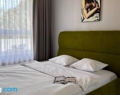 Tüm Ev/Apart Daire Nr 6 Europa22 Deluxe Apartament Z Wanna (Tomaszów Mazowiecki, Polonya)