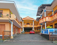 Hotelli Oyo 92631 Hotel Dan Aula Wahyu Sari B (Karanganyar, Indonesia)