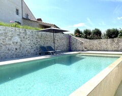 Toàn bộ căn nhà/căn hộ 4 Gîte For 2 To 6 People With Panoramic View And Infinity Pool (Espiens, Pháp)