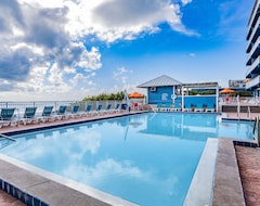 Khách sạn Coconut Palms Beach Resort Ii A Ramada By Wyndham (New Smyrna Beach, Hoa Kỳ)