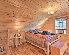 Cijela kuća/apartman New! Quiet & Secluded Berea Cabin On 70-acre Farm! (Berea, Sjedinjene Američke Države)
