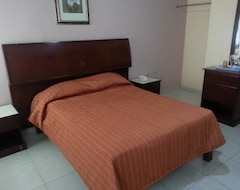 Hotel La 24 (Panama City, Panama)