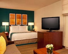 Otel Hawthorne Inn and Suites (Viyena, ABD)