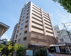 Khách sạn Hoteru Sutaraizu (Fukuoka, Nhật Bản)