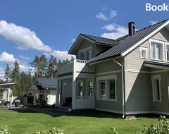 Koko talo/asunto Tasokas Ok-talo Luonnon Aarella Lahella Kaupunkia (Seinäjoki, Suomi)