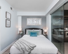 Entire House / Apartment Quickstay - Yorkville Dream (yonge & Bloor) (Toronto, Canada)