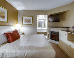Khách sạn Monte Carlo Inn Toronto West Suites (Mississauga, Canada)