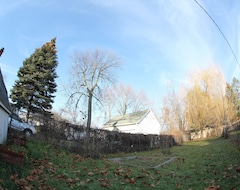 Toàn bộ căn nhà/căn hộ La Petite Jumelle: Cozy Farmhouse In Grosse Pointe (Grosse Pointe, Hoa Kỳ)