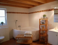 Casa/apartamento entero Ferienhaus Mitten Im Herzen Von Greetsiel Mit Whirlpool, Sauna, Kamin Und Garten (Osteel, Alemania)