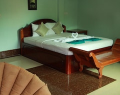 Khách sạn The Coconut House Hotel (Battambang, Campuchia)