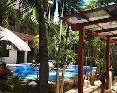Khách sạn Birdwatchers Beachfront Hotel Panglao (Panglao, Philippines)