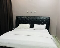 Hotelli T Golden Villa Hotel (Enugu, Nigeria)