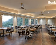Khách sạn Ekawa Ganga By Lawrence Hotels (Rishikesh, Ấn Độ)