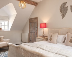 Toàn bộ căn nhà/căn hộ Beecham Farmhouse - Sleeps 12 Guests In 6 Bedrooms (Stratford-upon-Avon, Vương quốc Anh)