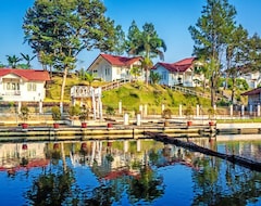 Khách sạn Marbella Twin Waterfall Resort Ciater (Gunung Tua, Indonesia)