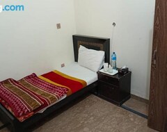 Khách sạn Second Home Family Hotel (Lahore, Pakistan)