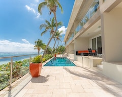 Resort Sea Palms Villas (Cayman Brac, Caymanøerne)