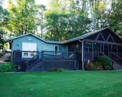 Entire House / Apartment Steps From Lake, Boat Ramp, Screen Porch, Sleeps 8, Close To Auburn (Jacksons' Gap, USA)