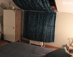 Bed & Breakfast Chambre Double - La Belle Verte - Domaine De Lesperance (Bersaillin, Ranska)