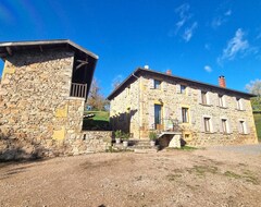 Toàn bộ căn nhà/căn hộ Gite Belmont-de-la-loire, 5 Bedrooms, 12 Persons (Belmont-de-la-Loire, Pháp)