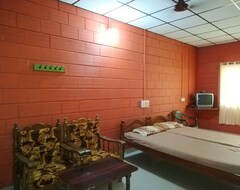Otel Savitri Lodge (Gokarna, Hindistan)