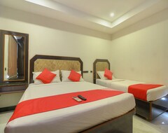 فندق OYO 15948 Hotel Srees (تيروتشيرابالي, الهند)