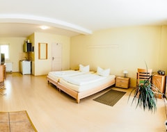 Hotel-Pension Mandy - Adults Only (Senftenberg, Alemania)